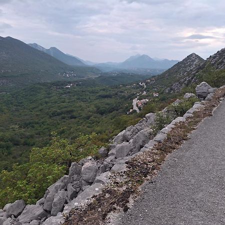 Holiday Home Horizonte With Jacuzzi Gornja Brela ภายนอก รูปภาพ
