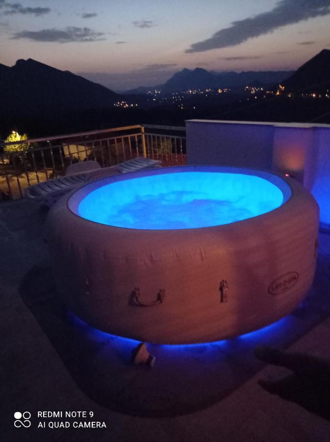 Holiday Home Horizonte With Jacuzzi Gornja Brela ภายนอก รูปภาพ