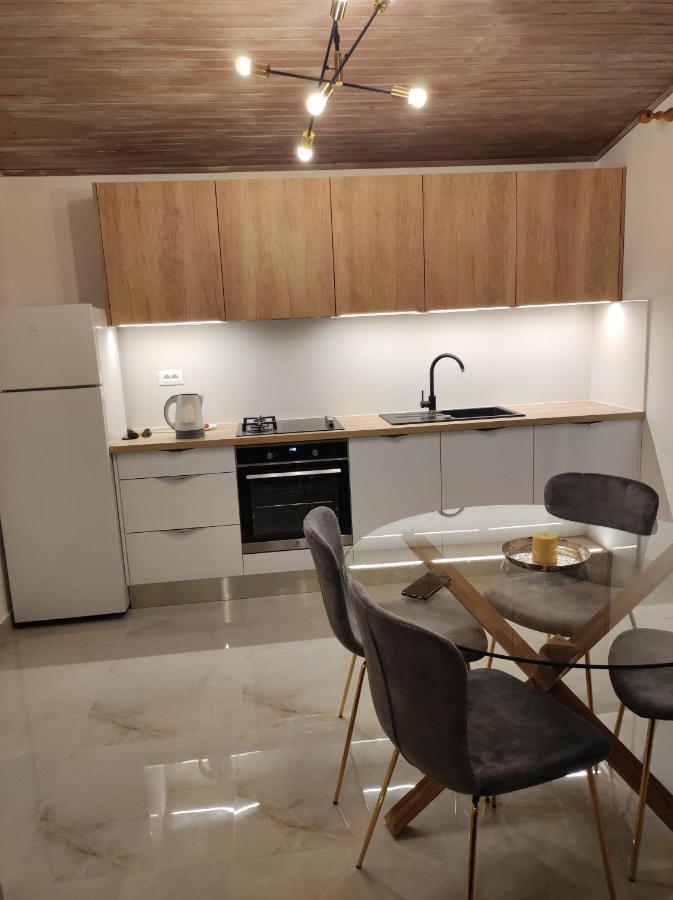 Holiday Home Horizonte With Jacuzzi Gornja Brela ภายนอก รูปภาพ