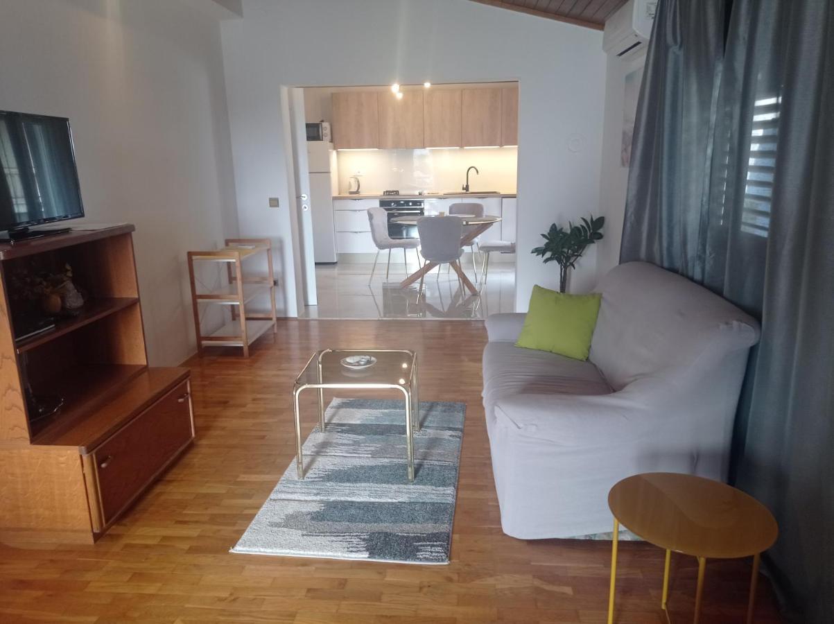 Holiday Home Horizonte With Jacuzzi Gornja Brela ภายนอก รูปภาพ