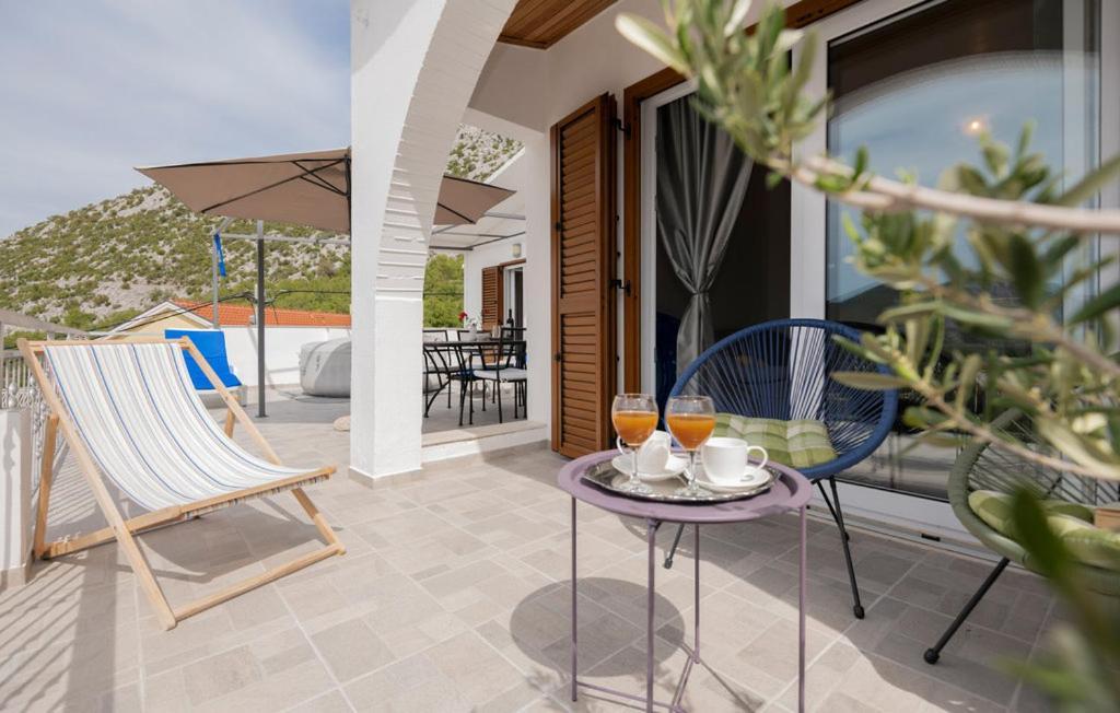 Holiday Home Horizonte With Jacuzzi Gornja Brela ภายนอก รูปภาพ