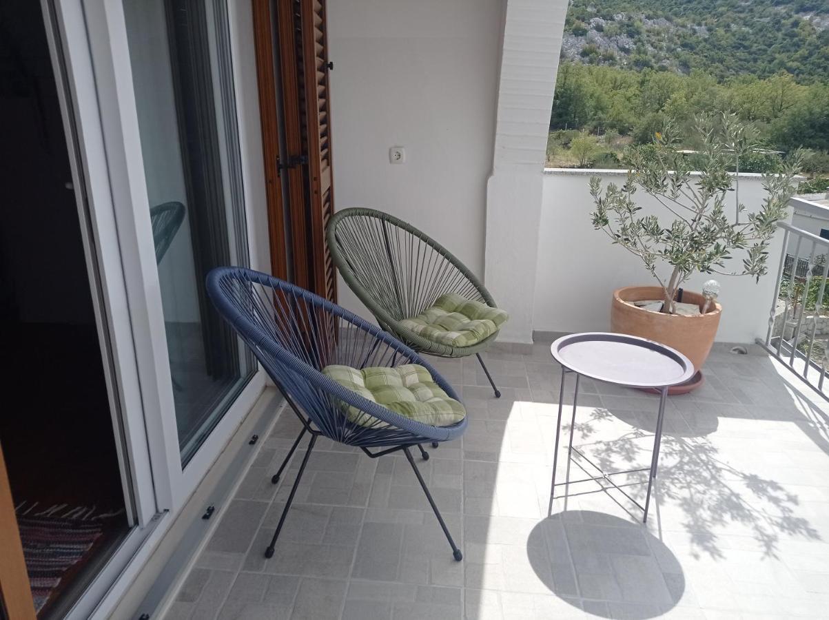 Holiday Home Horizonte With Jacuzzi Gornja Brela ภายนอก รูปภาพ