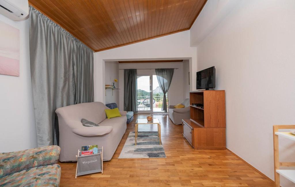 Holiday Home Horizonte With Jacuzzi Gornja Brela ภายนอก รูปภาพ