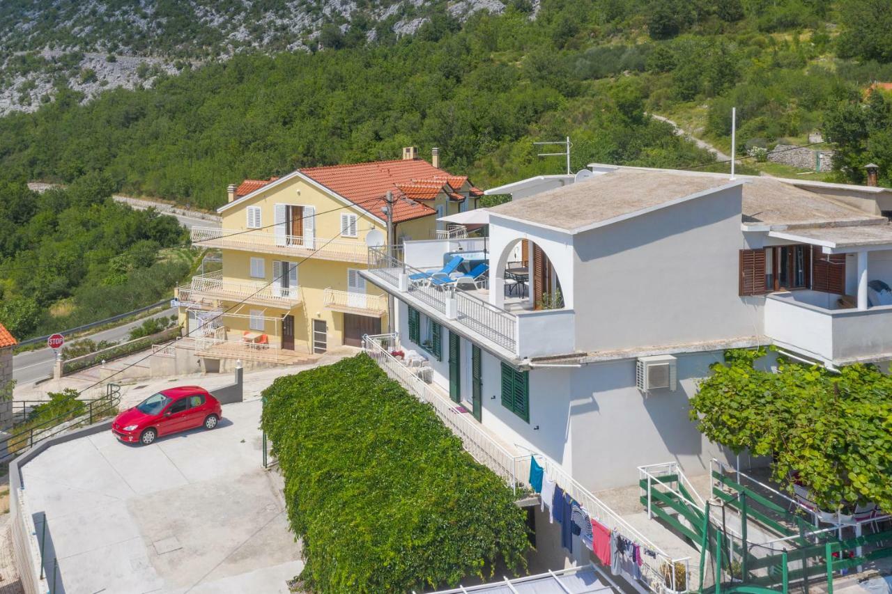 Holiday Home Horizonte With Jacuzzi Gornja Brela ภายนอก รูปภาพ